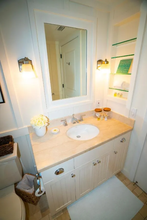 Stunning Luxurious Ocean Villa With Ocean Views From All Bedrooms. Kahuku