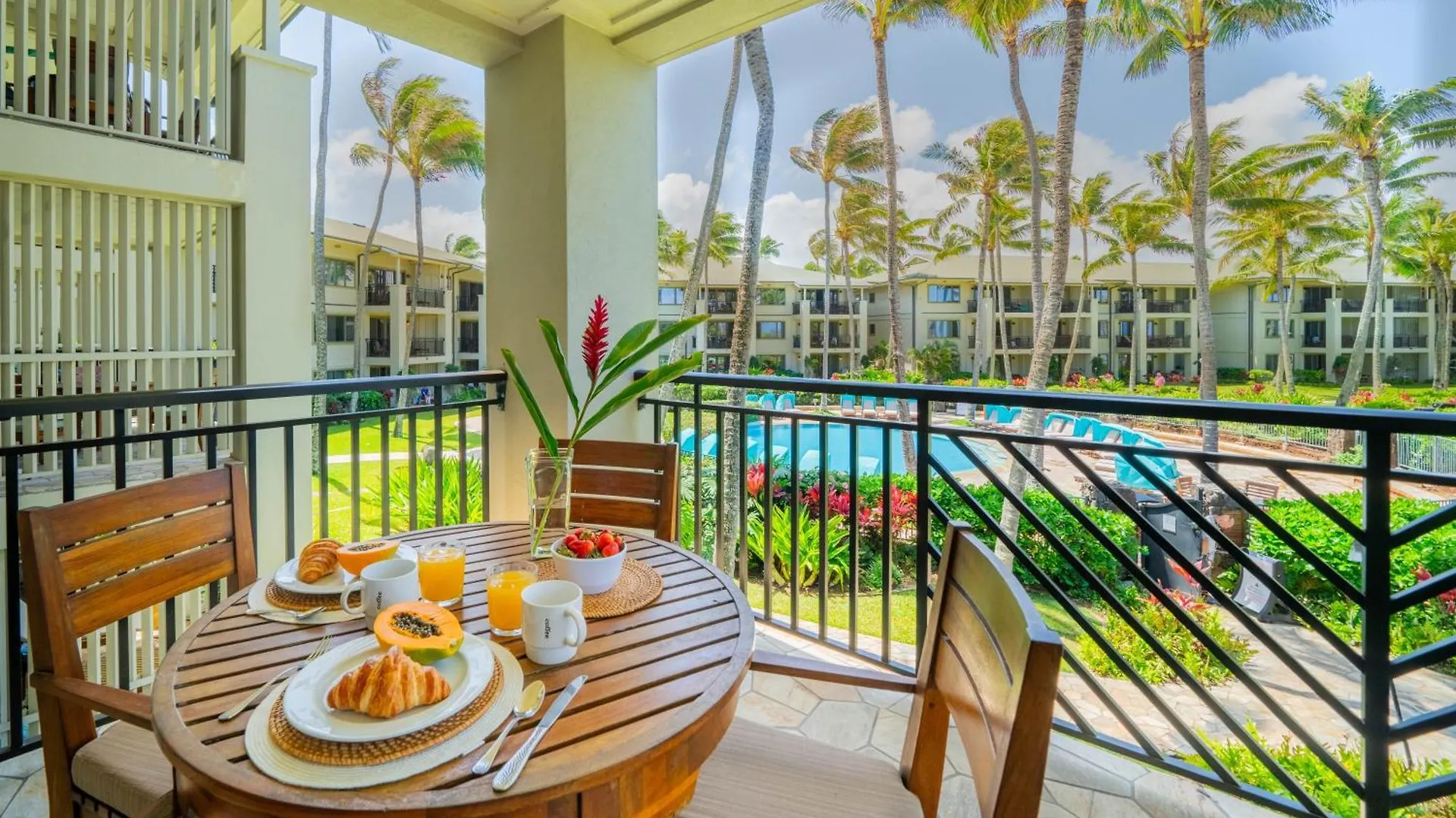 Stunning Luxurious Ocean Villa With Ocean Views From All Bedrooms. Kahuku