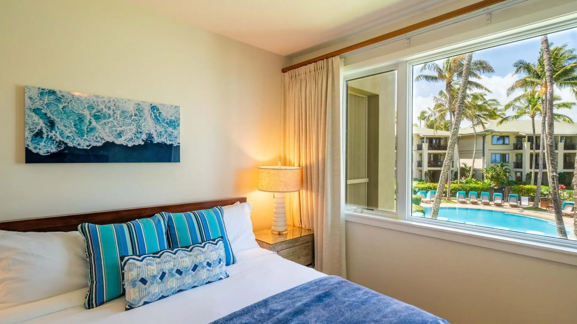 Stunning Luxurious Ocean Villa With Ocean Views From All Bedrooms. Kahuku