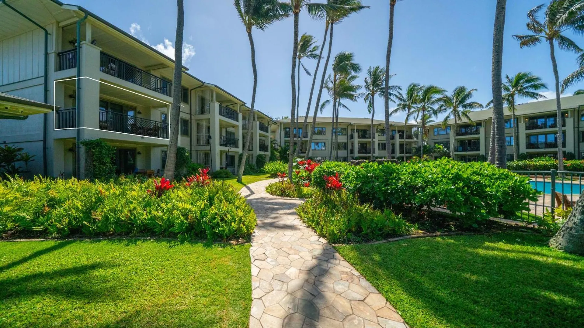 Stunning Luxurious Ocean Villa With Ocean Views From All Bedrooms. Kahuku