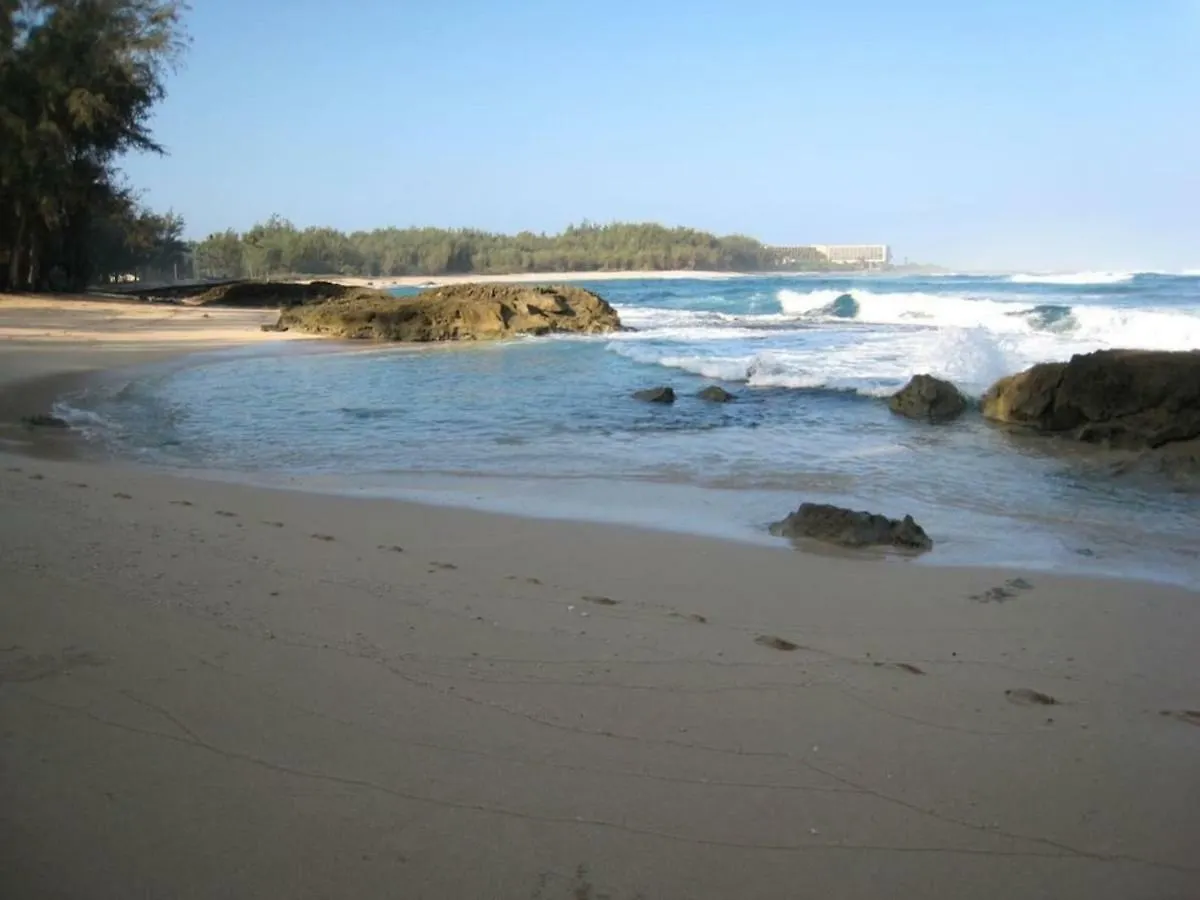 Stunning Luxurious Ocean Villa With Ocean Views From All Bedrooms. Kahuku
